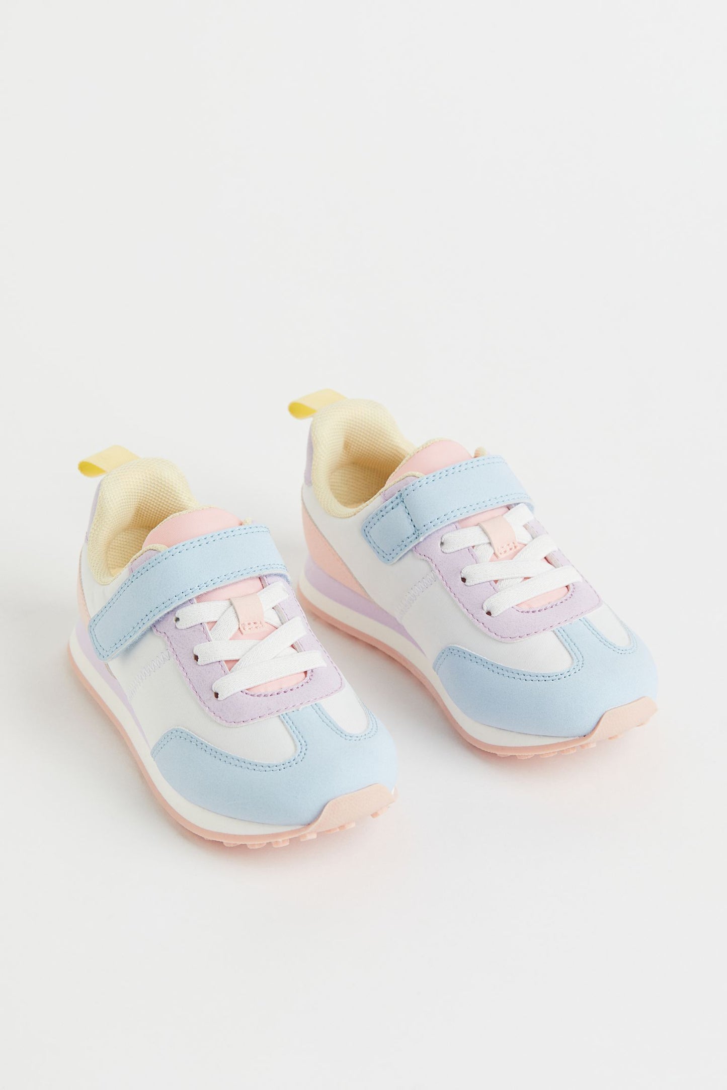 Tenis colores H&M niña
