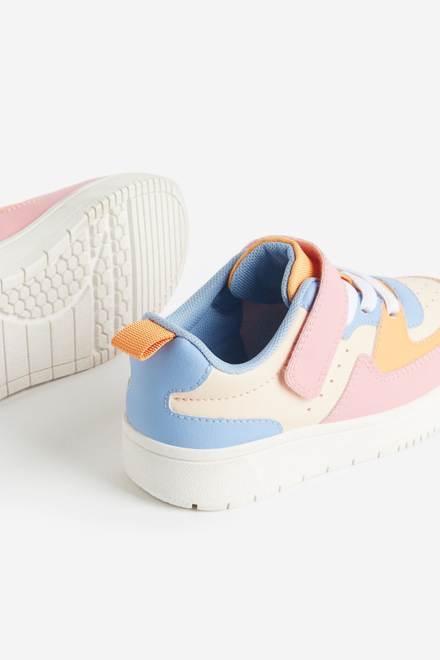 Tenis Sneakers colores pastel niña H&M