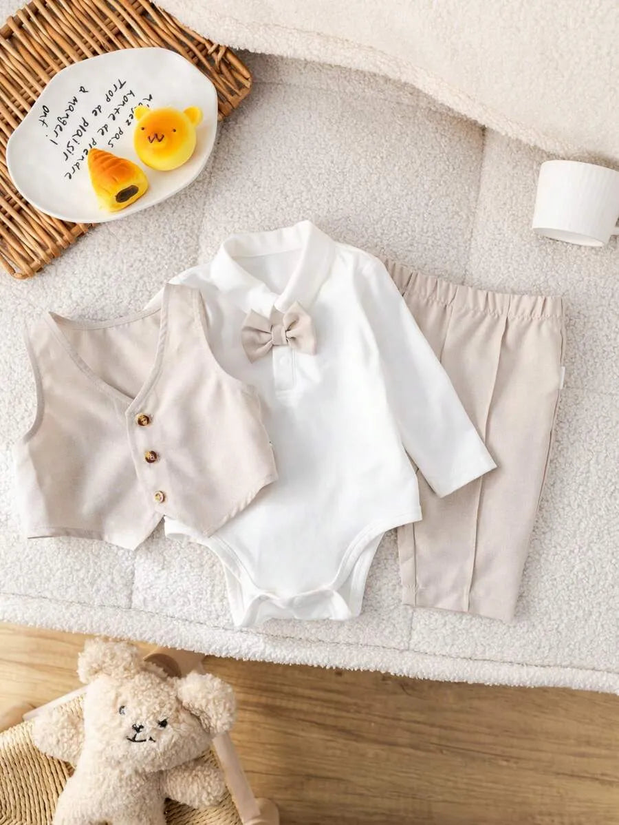 Set 3 piezas chaleco beige camisa mameluco blanco pantalon beige bebe niño sa2407150788728882