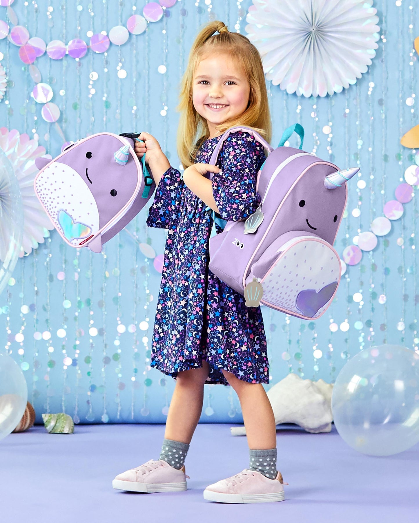 Mochila Skip hop niña delfín unicornio mediana
