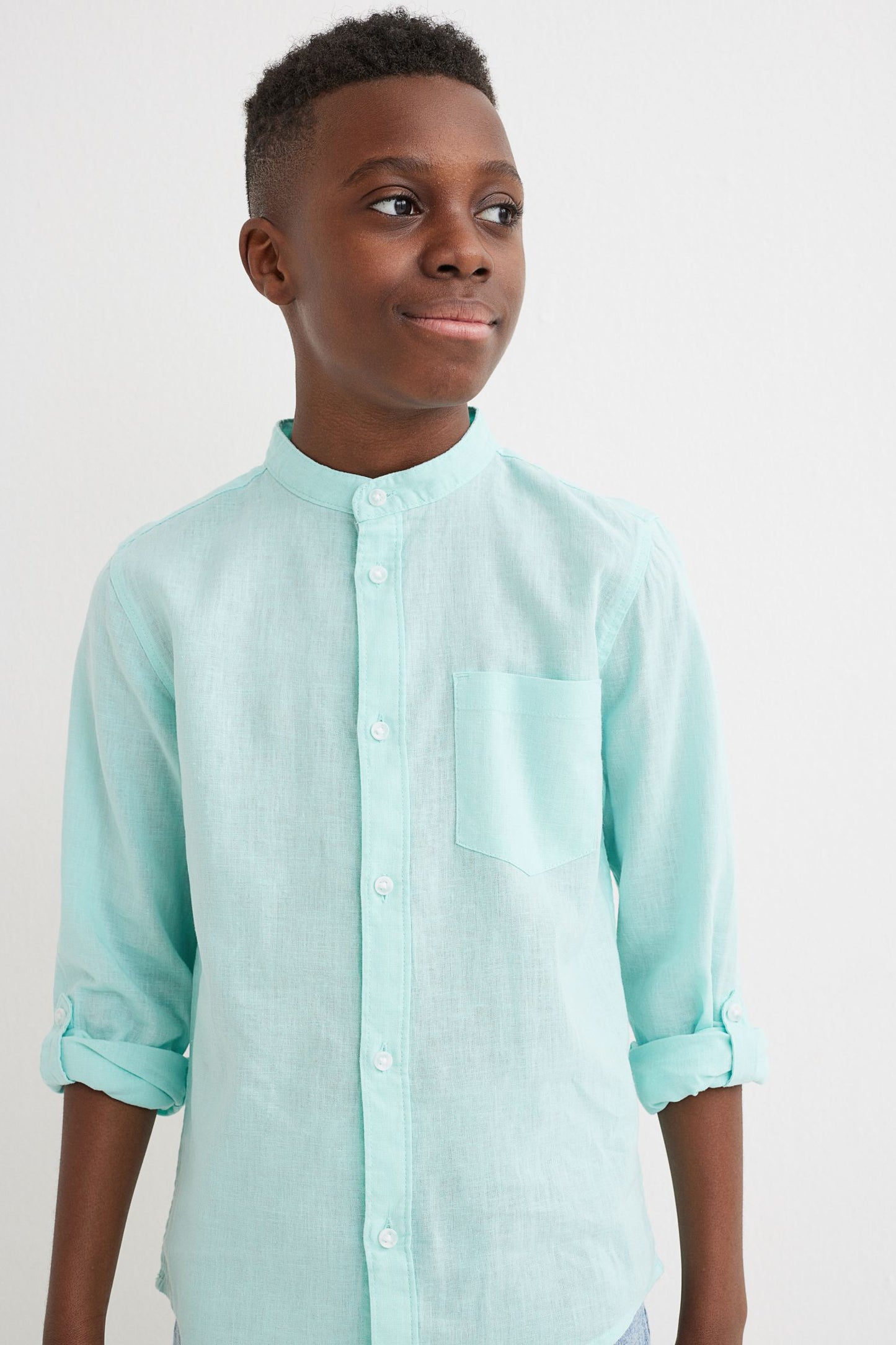 Camisa verde formal aqua niño H&M 8-14 henley