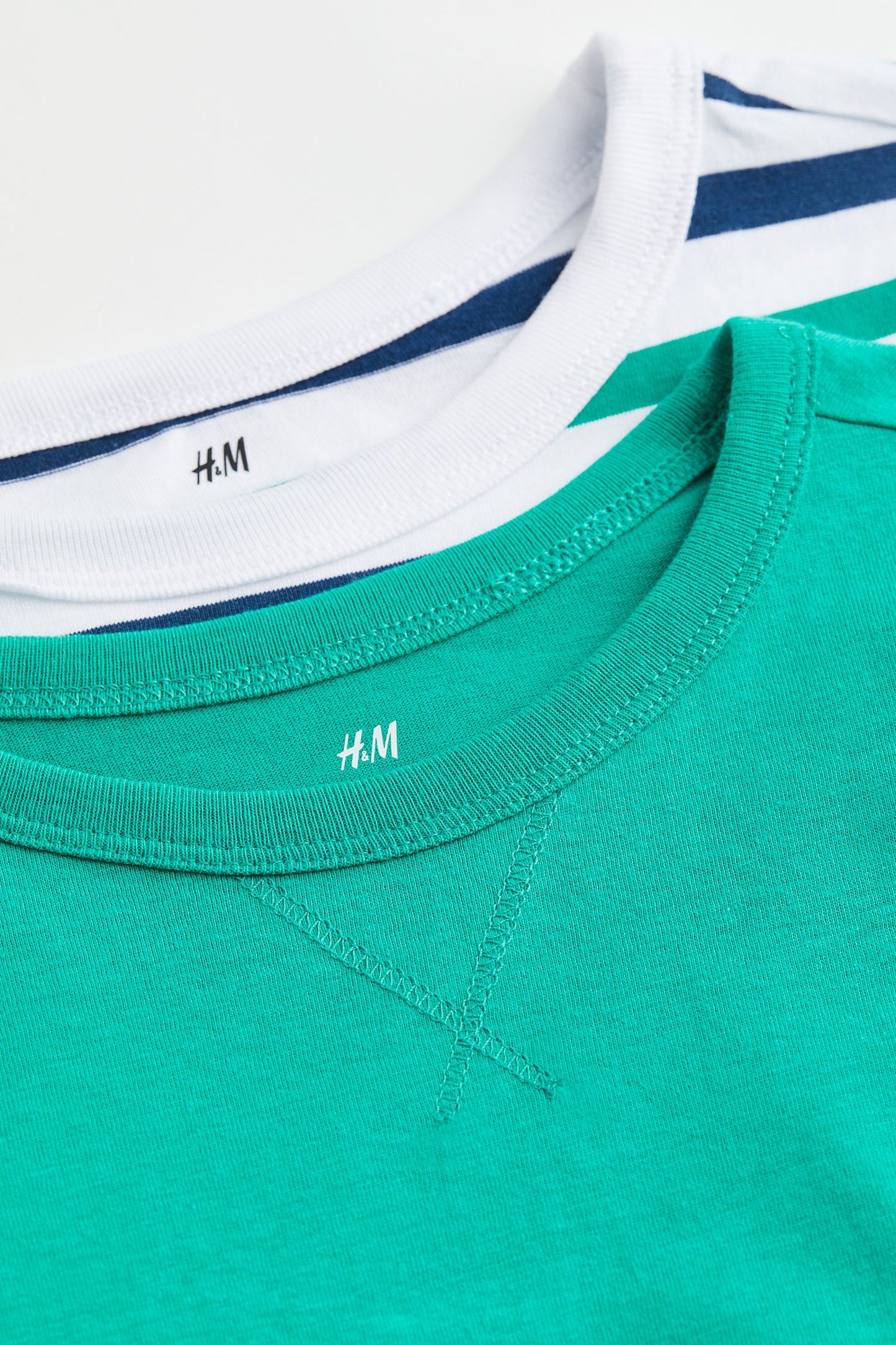 Set 2 camisas niño H&M verde Rayas