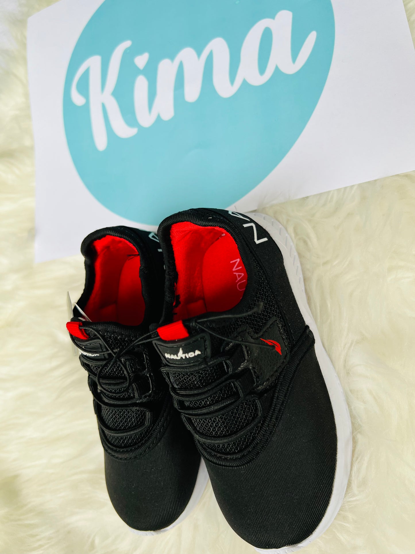 Tenis negros nautica niño